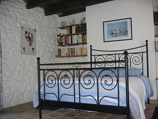 Pierrelou Country Cottage Guern Basilica Pilgrimage private pool village house disabled access bedroom